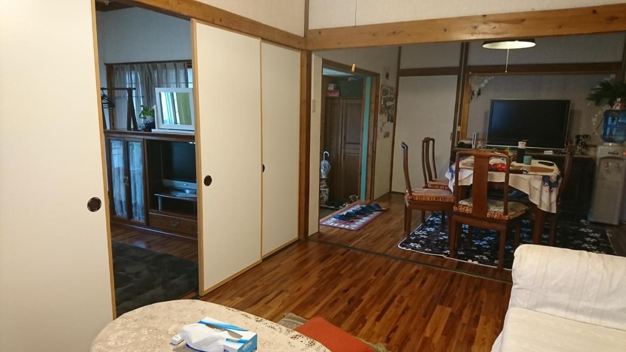 Guest House Renga II Uruma Habitación foto